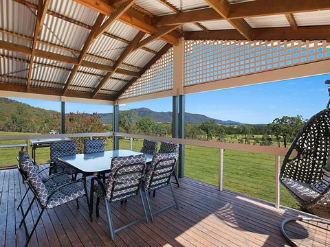 Rosamund House In Broke, 4br House In Walking Distance To Cellar Doors - Darwin Holiday 0
