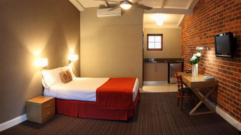 Rose & Crown Hotel - Darwin Holiday 1