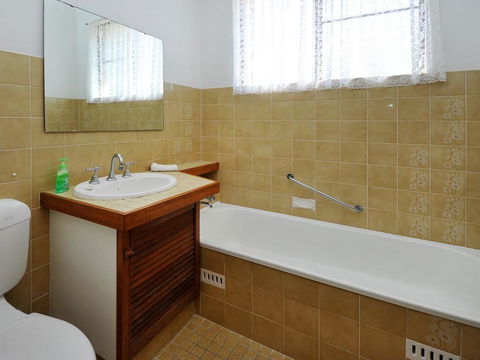 Rose Cottage - Sawtell, NSW - Darwin Holiday 1