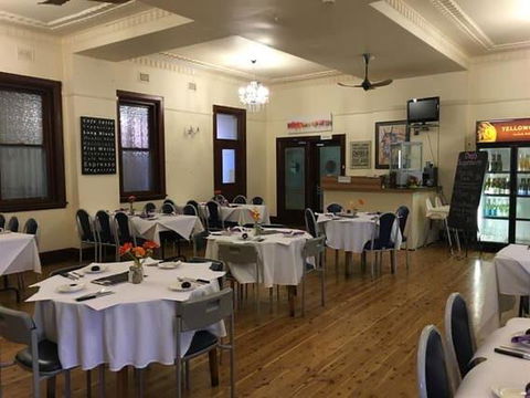 Royal Hotel Condobolin - Darwin Holiday 2