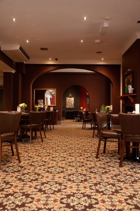 Royal Hotel Singleton - Darwin Holiday 3