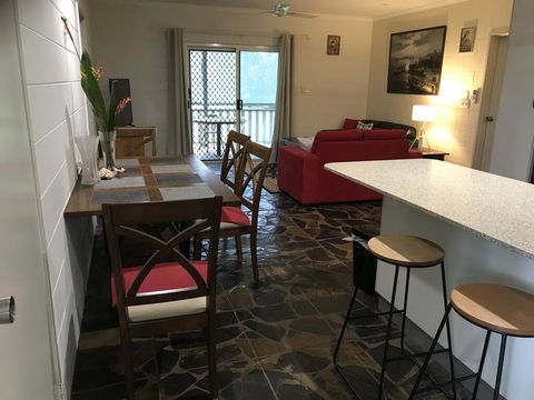 Royal Palm Cottage, Entire Two Bedroom 2 Bathroom House With Pool - Darwin Holiday 1