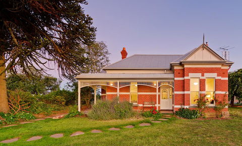 Royal Standard Farm Daylesford - Darwin Holiday 0