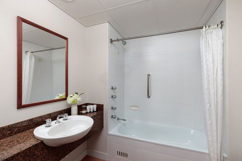 Rydges Bankstown - Darwin Holiday 1