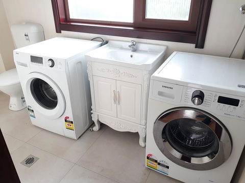 Safe And Quiet Rooms In Sydney - Darwin Holiday 3