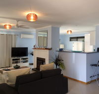 Salty Air Apartments Kingscote Kangaroo Island - Darwin Holiday