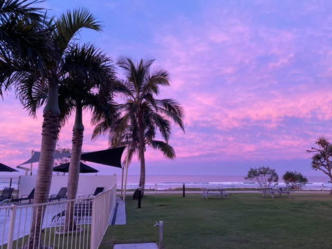 San Simeon Beachfront Apartments Tugun - Darwin Holiday 2