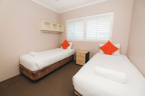 Sanctuary Lake Apartments - Darwin Holiday 2