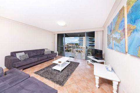 Sandbar, Unit 402, 1-3 Head Street - Darwin Holiday 1