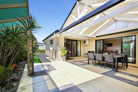 Sandy Bottom - Pet Friendly - 3 Min Walk To Beach - Darwin Holiday 0