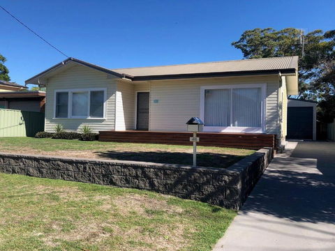 Sandy Shoal', 46 Rigney Street - Shoal Bay Beach Cottage With Aircon - Darwin Holiday 0