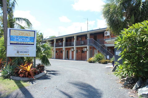 Sarina Beach Motel - Darwin Holiday 2