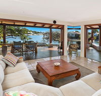 SCHMAN55-WATERFRONT RESORT-STYLE ENTERTAINER - Darwin Holiday