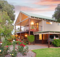 Sea Esta - town  beach on your doorstep