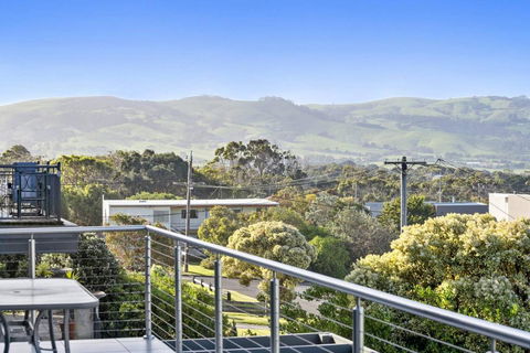 SEA SPECTACULAR - Seconds From The Beach! - Darwin Holiday 1