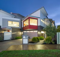 Sea View Luxury Beachfront - Darwin Holiday