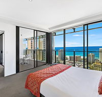 SeaBreeze Holidayz on Cavill Ocean View - Darwin Holiday