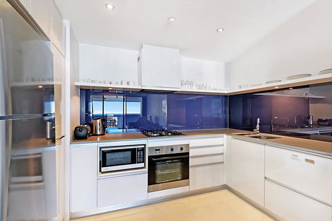 SeaBreeze Holidayz On Cavill Ocean View - Darwin Holiday 3