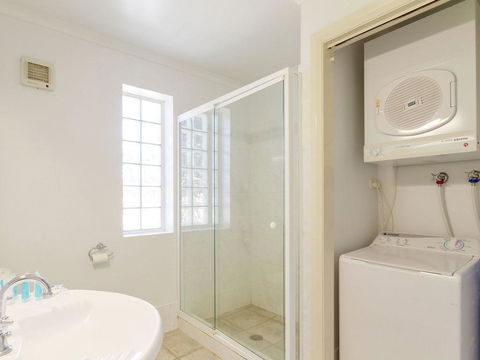 Seachange Apartment 1 - Darwin Holiday 2