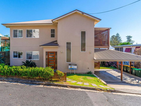 Seagrass House - Great House Near The Beach - Darwin Holiday 1