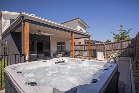 Seagrove Retreat Cowes - Darwin Holiday 0