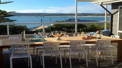 Seas The Day - Darwin Holiday 0