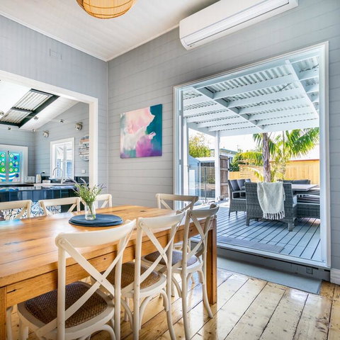 Seas The Day Rosebud - Darwin Holiday 3