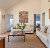 Seaside Apartment - Darwin Holiday