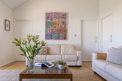 Seaside Apartment - Darwin Holiday 1