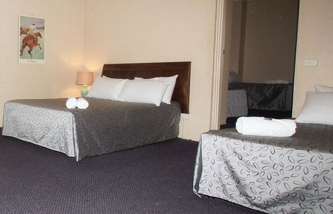 Seaton Arms Motor Inn - Darwin Holiday 2