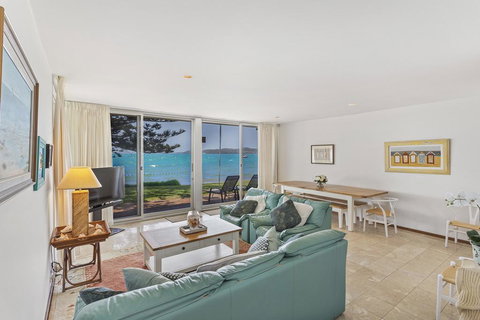 Seaview Cresent, 4 - Darwin Holiday 1
