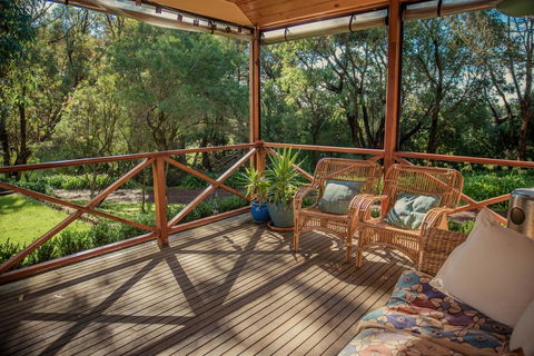 Secluded Homestead Amongst The Trees - Darwin Holiday 0