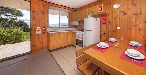 Seeblick 2 On Lake Jindabyne - Darwin Holiday 3