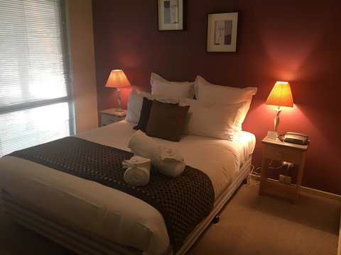 Self Isolate Sunken Spa, Quiet 1 BR Cottage In Otway Ranges - Darwin Holiday 0