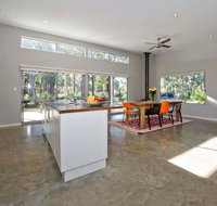 Sequoia Sanctuary - Darwin Holiday