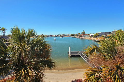 Serenity Waters 6 - Pristine 2 BDRM Apt With Water Views - Darwin Holiday 2