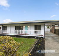 Settle in on 260 Settlement in Cowes - Darwin Holiday