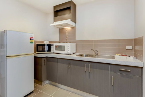 Seymours On Lydiard - Darwin Holiday 3