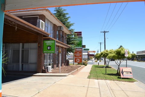 Shamrock Hotel Motel Balranald - Darwin Holiday 0