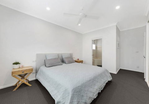 Shelly Beach Family Hideaway - Pool, Beach, Golf - Darwin Holiday 3
