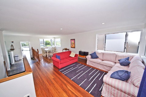 Shiloh Holiday House, 14 East Street - Darwin Holiday 3