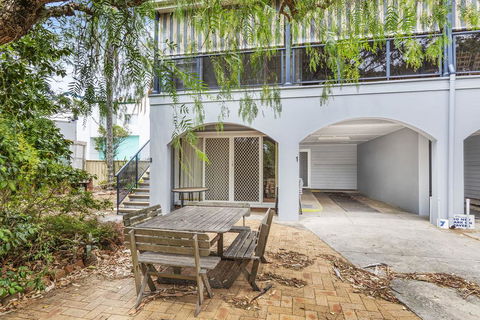 Shoal Bay Avenue, Unit 2/7 - Darwin Holiday 0