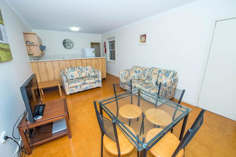 Shoal Bay Avenue, Unit 2/7 - Darwin Holiday 3