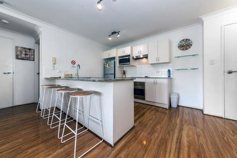 Shoal Bay Beach Club, 17/2 Shoal Bay Road - Darwin Holiday 3