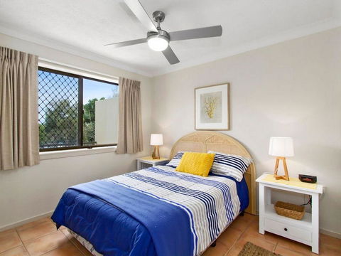 SHORELINE 3 - Darwin Holiday 2