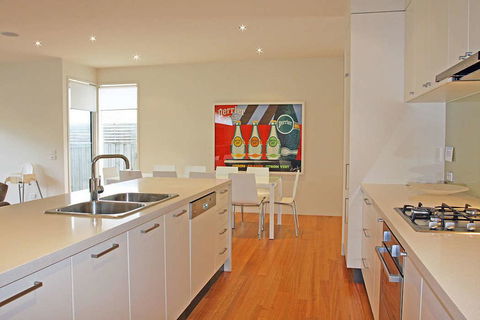 Shortlands - Darwin Holiday 3