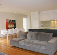 Shortlands - Darwin Holiday
