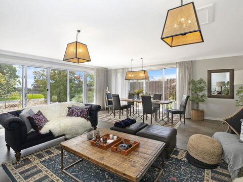 Silky Oak Villa - Spacious & Beautifully Decorated - Darwin Holiday 1
