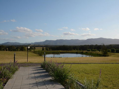 Silver Springs Estate 4br House + 6br House With Wifi, Pool. Fireplace, Views, Olives And Space - Darwin Holiday 2