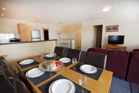 Silvertrees 2 - Darwin Holiday 1